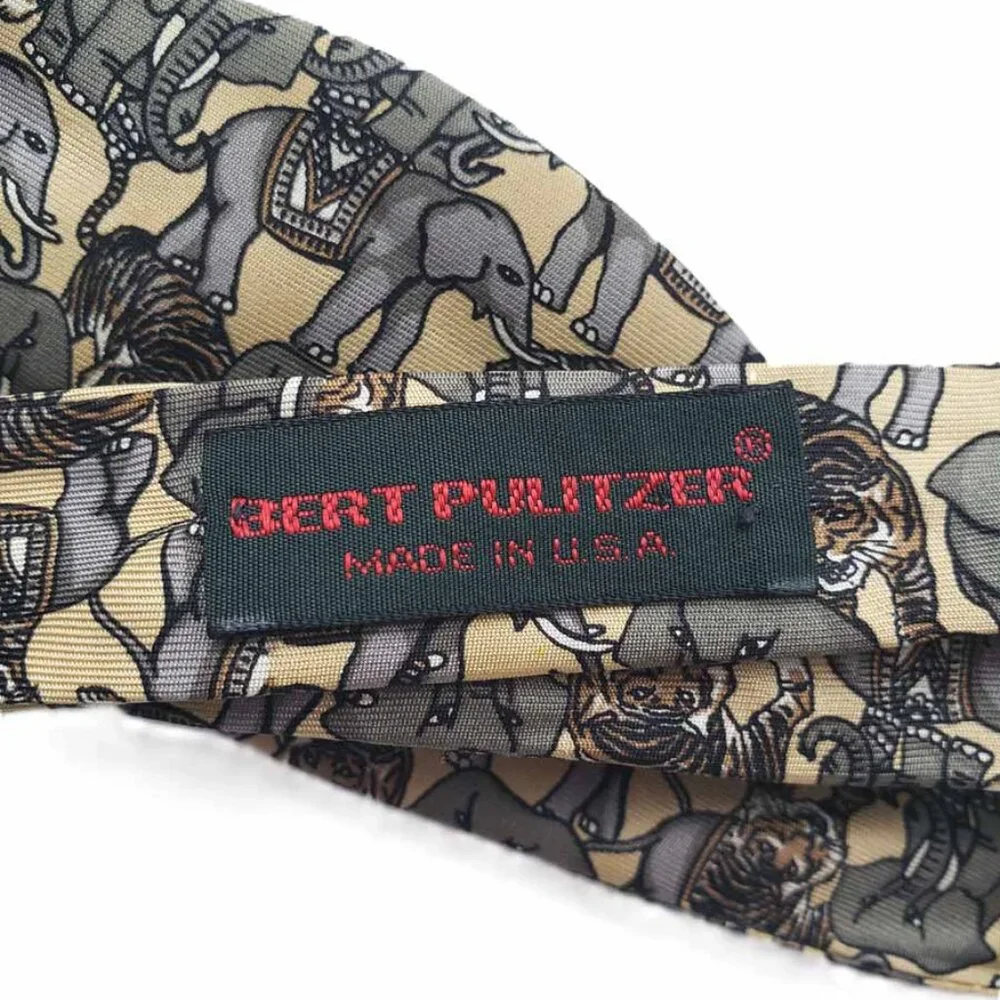 VTG Bert Pulitzer Bow Tie Silk Circus Elephants Tigers Yellow Gray Brown Men's - Picture 3 of 3